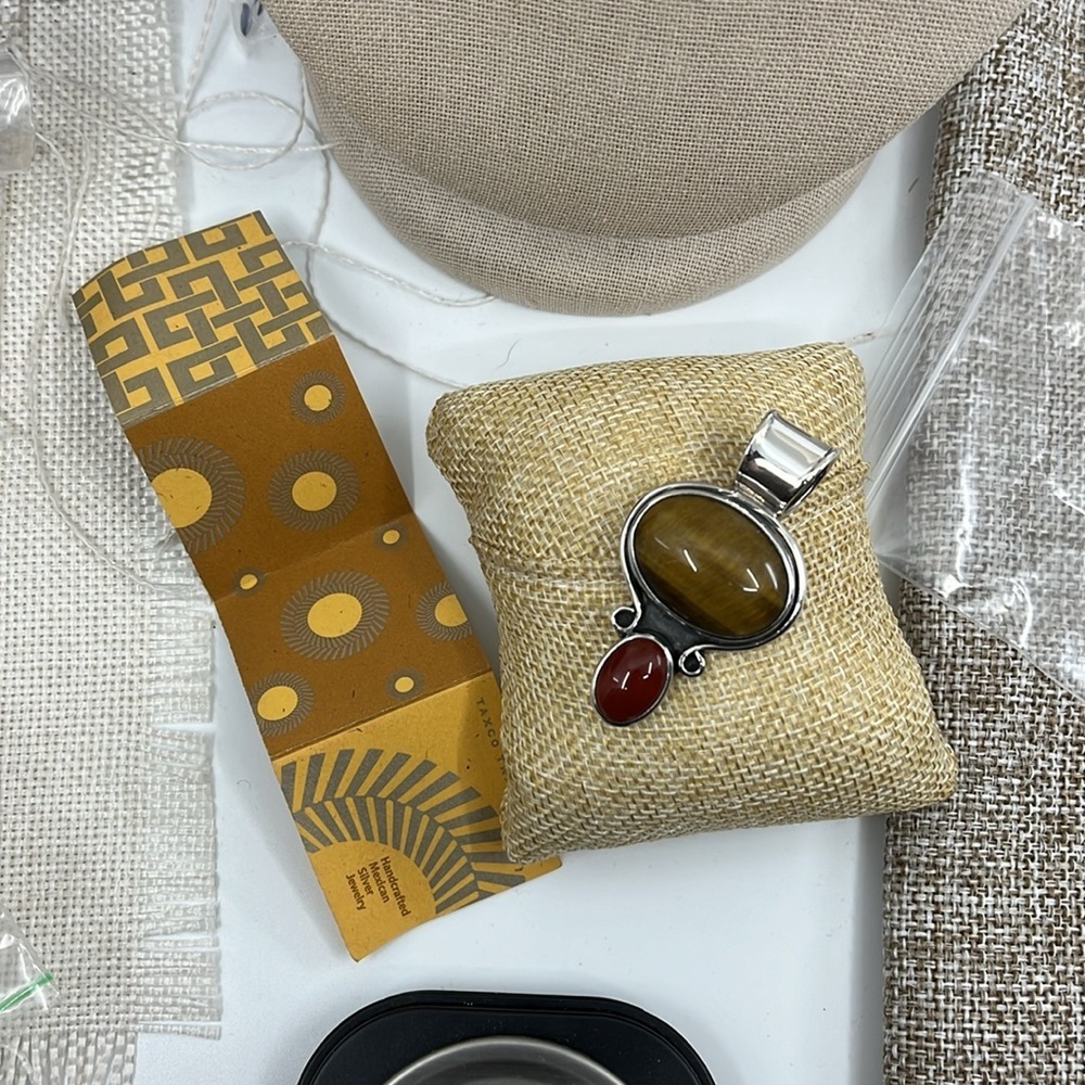 Vintage CII Mexico 925 Sterling Tiger's Eye & Carnelian Pendant Heavy 18.4g - Picture 14 of 16